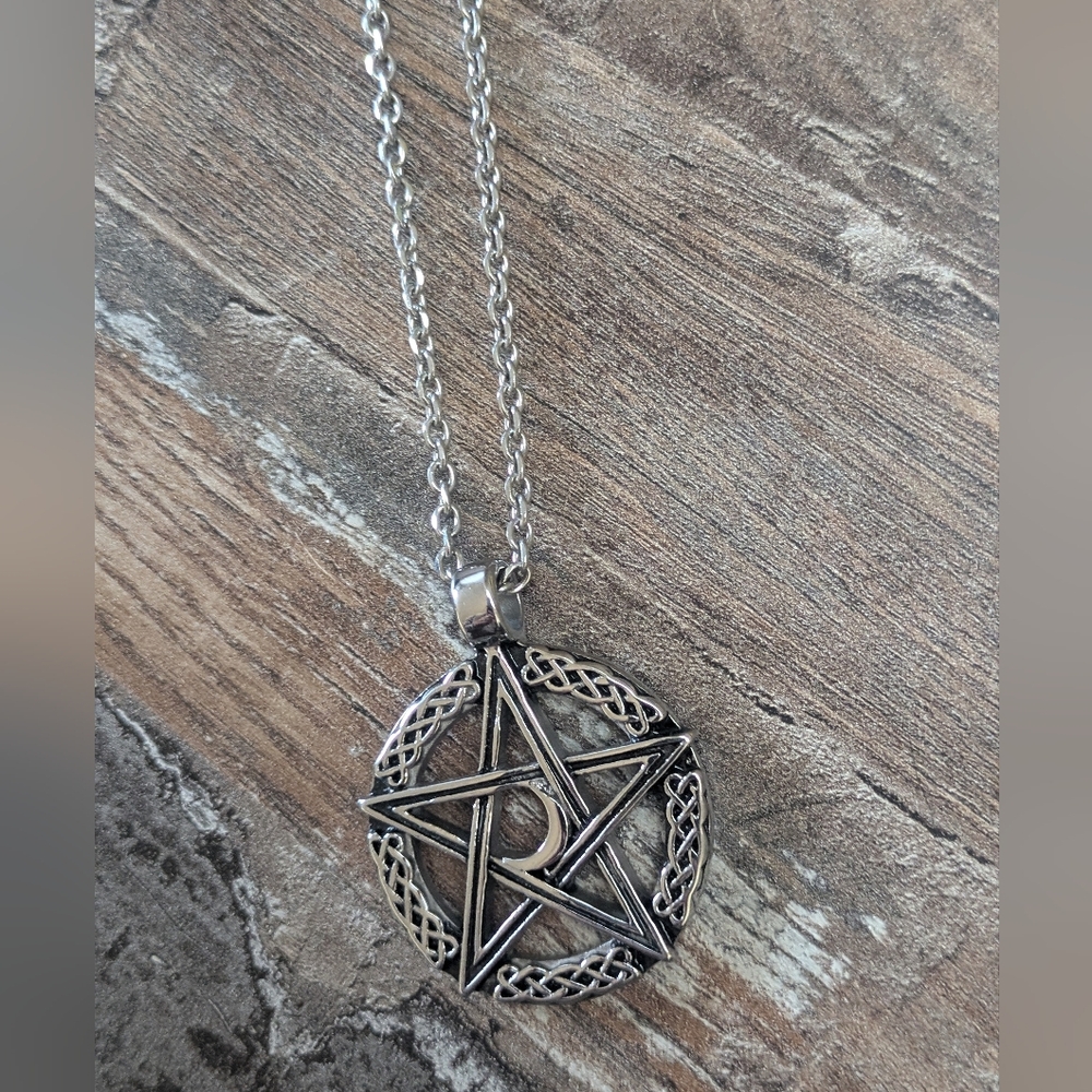 Pentagram necklace